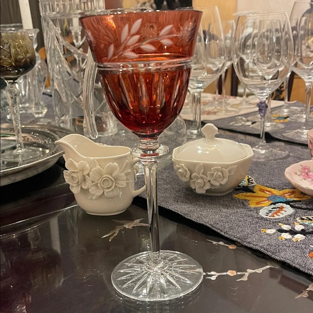 Elegant vintage Red Crystal Wine Glass